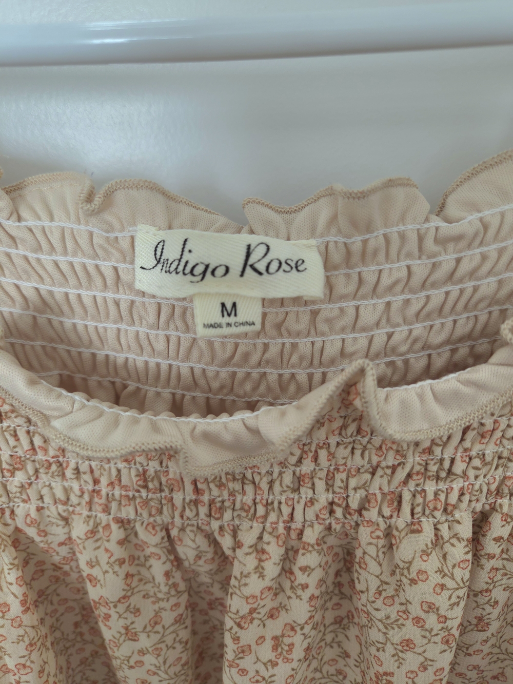 Indigo Rose Smocked Floral Dress in Peach/Cream. Size M. #SW - Picture 4 of 7